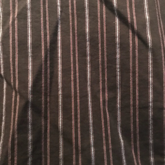 🌸Being donated 8/5🌸 Old Navy Button Down size M - Picture 3 of 3